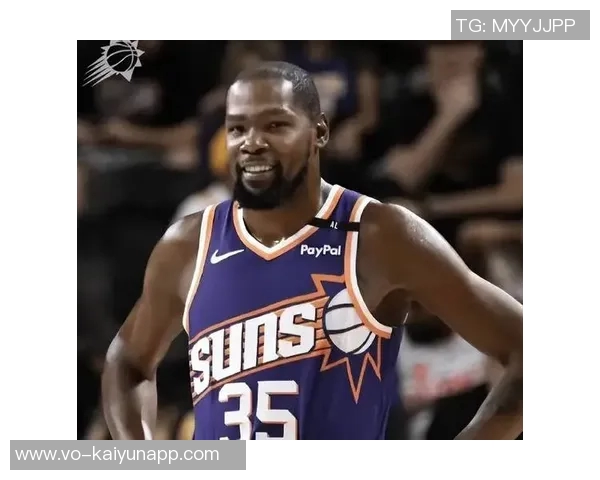 火力全开杜兰特首节独揽13分半场贡献15分4篮板2助攻表现抢眼