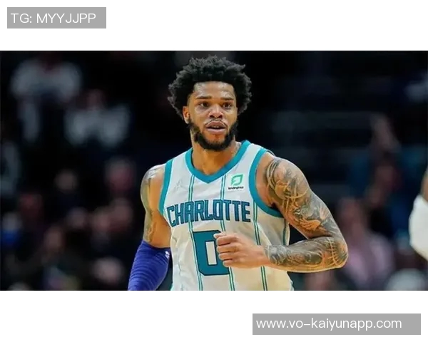 迈尔斯布里奇斯表现出色14投6中贡献17分4篮板三分球命中率高达50 迈尔斯布里奇斯表现出色14投6中贡献17分4篮板三分球命中率高达50