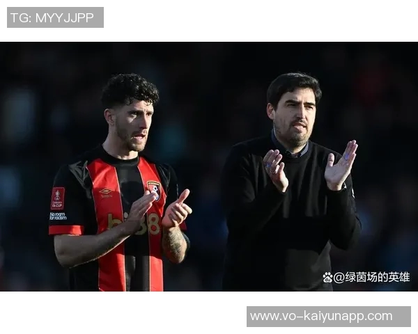 伯恩茅斯后卫塞内西拒绝续约马竞巴萨均表现出浓厚兴趣 伯恩茅斯后卫塞内西拒绝续约马竞巴萨均表现出浓厚兴趣